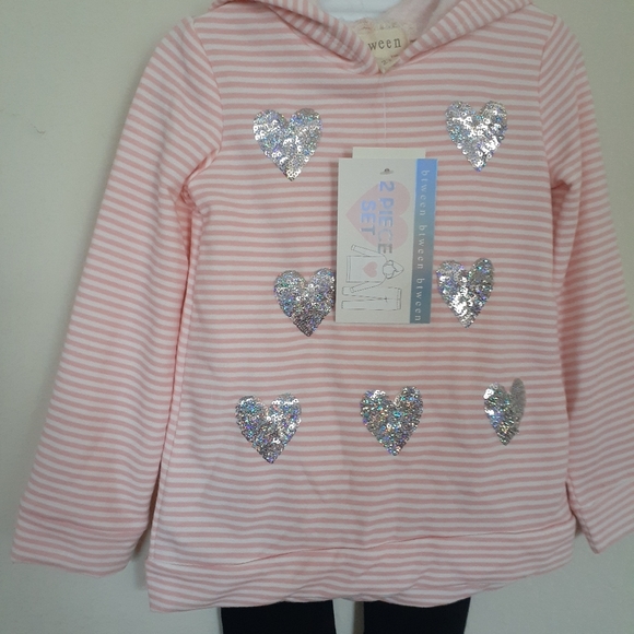 btween Other - Legging with hoodie